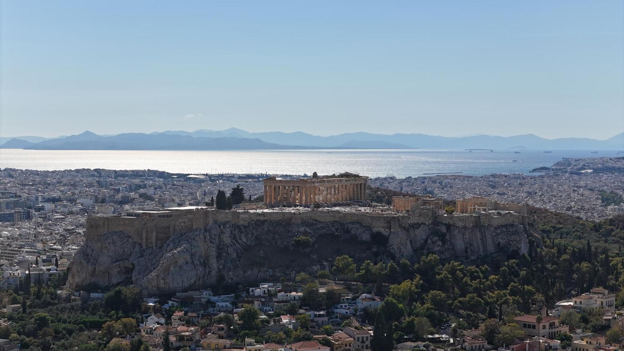 Parthenon And Syntagma Square View Apartment Ateny Zewnętrze zdjęcie
